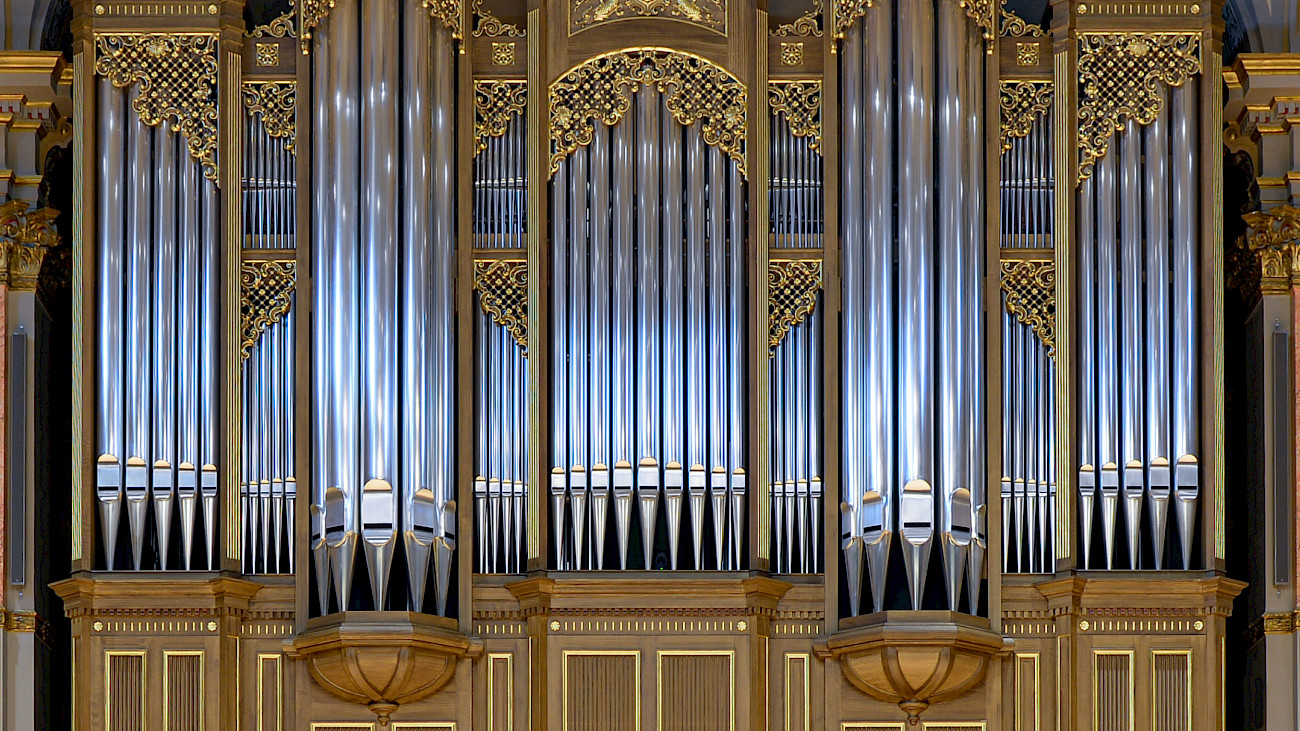 th-orgel-front-ohne_turmspitzen-1300x731px.1300x731